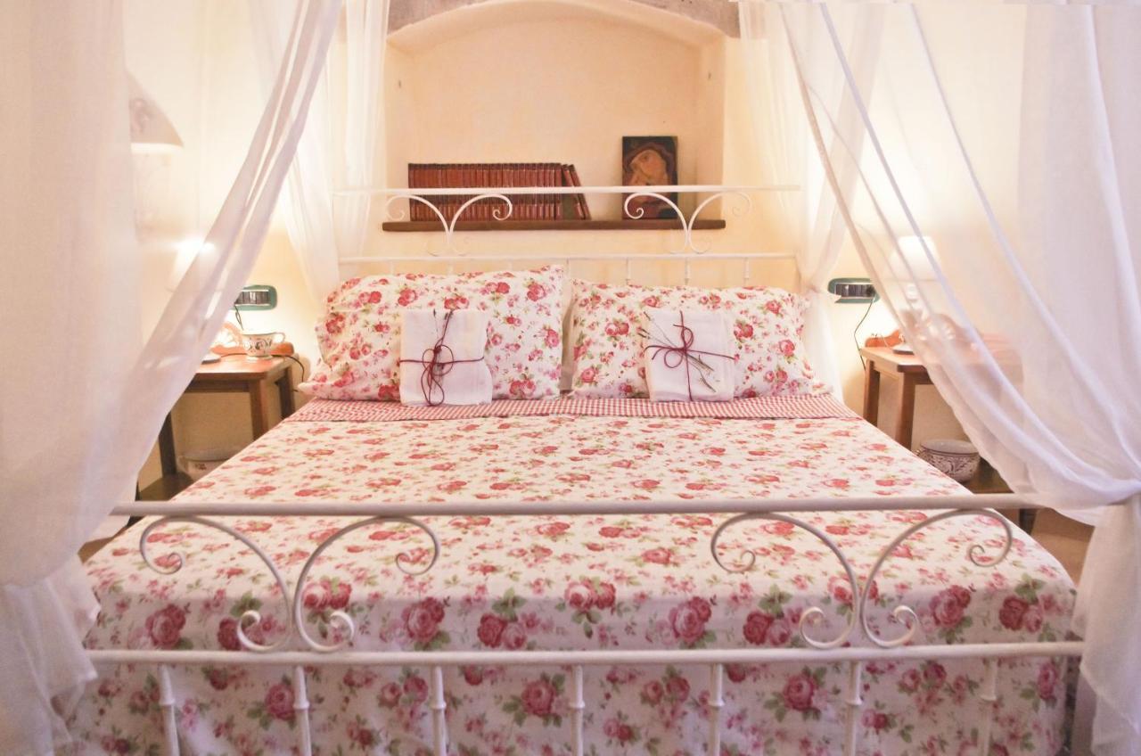 Casa De Ajala - B&B De Charme In Antica Dimora Totalmente Ristrutturata E Dotata Di Tutti I Confort Bagni Privati Spazio Living Patio Esterno Ambienti Climatizzati Degustazioni Prodotti Locali Làconi Exterior foto