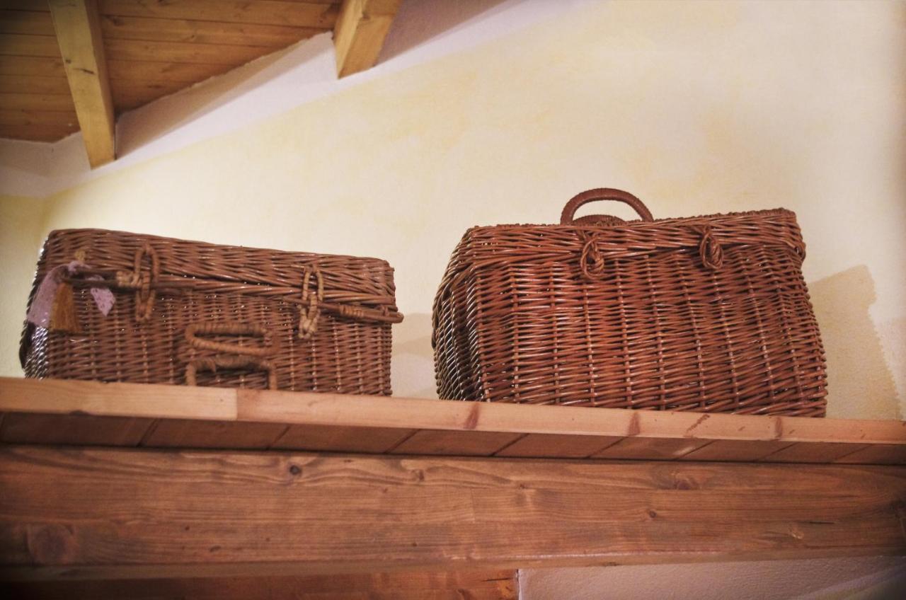 Casa De Ajala - B&B De Charme In Antica Dimora Totalmente Ristrutturata E Dotata Di Tutti I Confort Bagni Privati Spazio Living Patio Esterno Ambienti Climatizzati Degustazioni Prodotti Locali Làconi Exterior foto